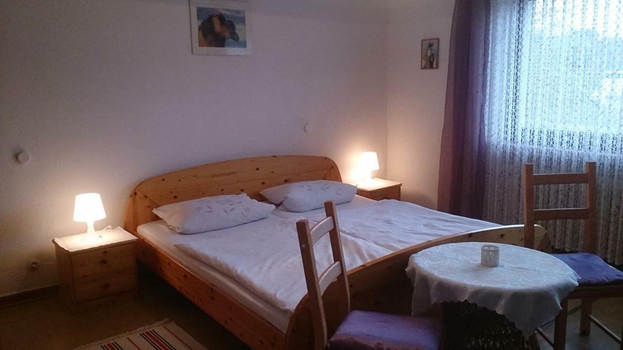 Gaestehaus Burgwald-Trekking Mittelsimtshausen Экстерьер фото